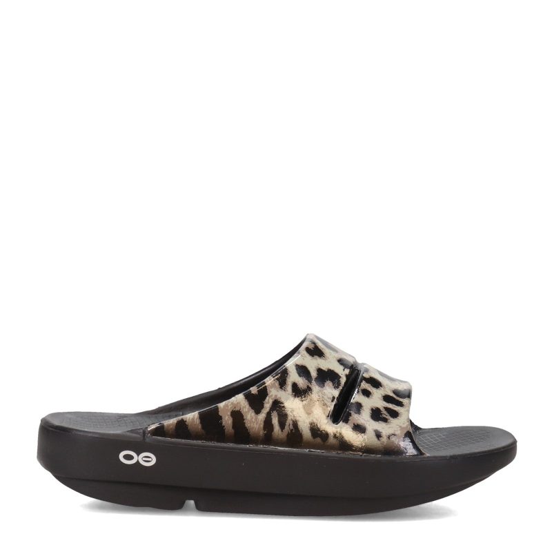 1103 BLKCHEETAH Womens Oofos O Oahh Luxe Slide Sandal Cheetah 1 792a00e4 68e7 4000 b78c 53786a4c4f3c