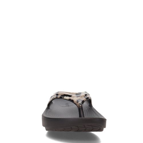 1403 BLKCHEETAH Womens Oofos O Olala Sandal Cheetah 2 7f14c823 e95e 406a a87b 3eb5ba46e45f