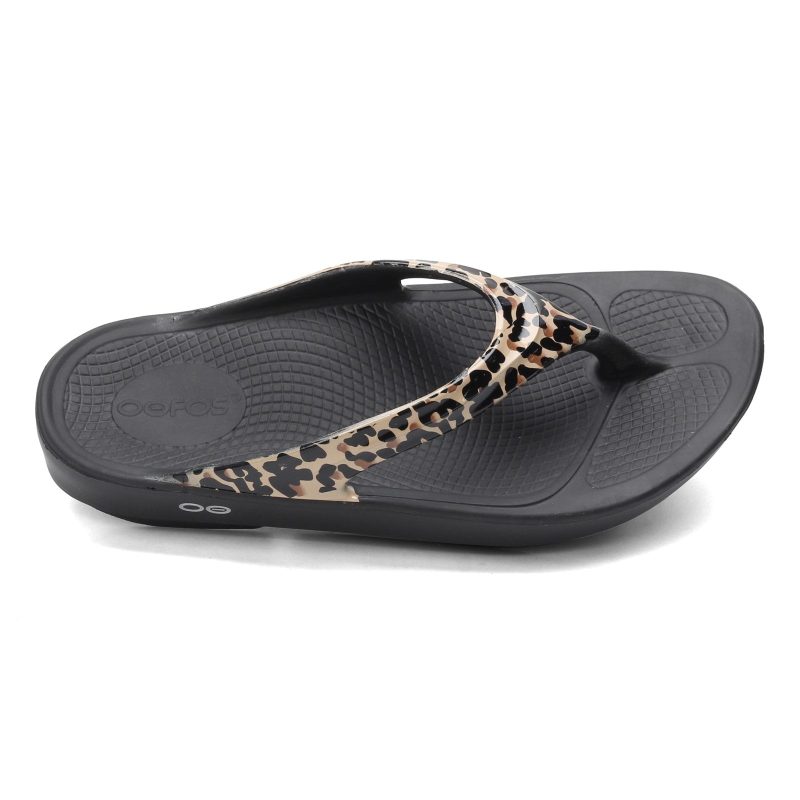 1403 Leopard Womens Oofos O Olala Sandal Leopard 5