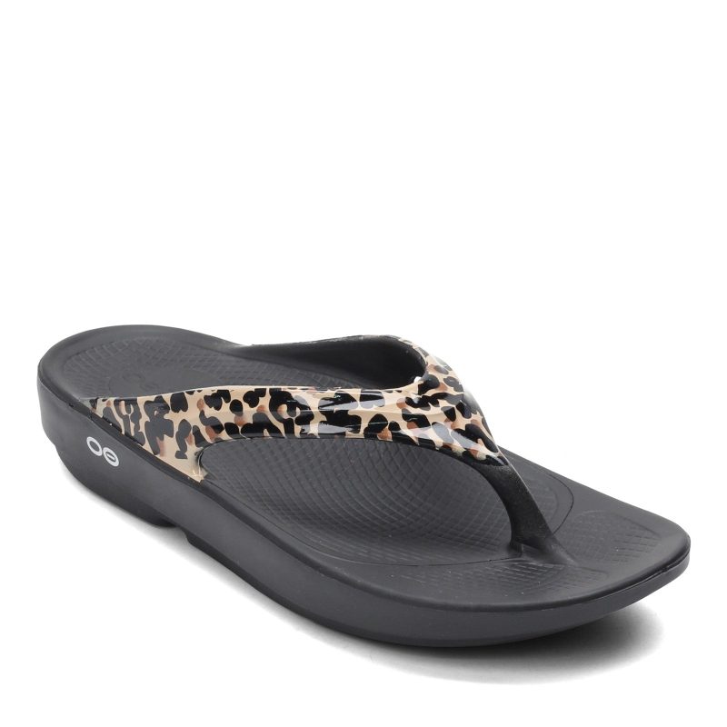 1403 Leopard Womens Oofos O Olala Sandal Leopard c2fbc9dc 9dca 446e b18e 294ff98621b8