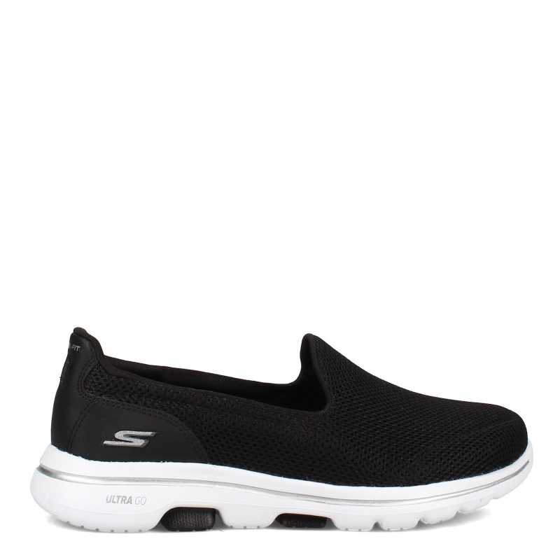 15901 Bkw Womens Skechers Performance Go Walk 5 Slip On Black White 1