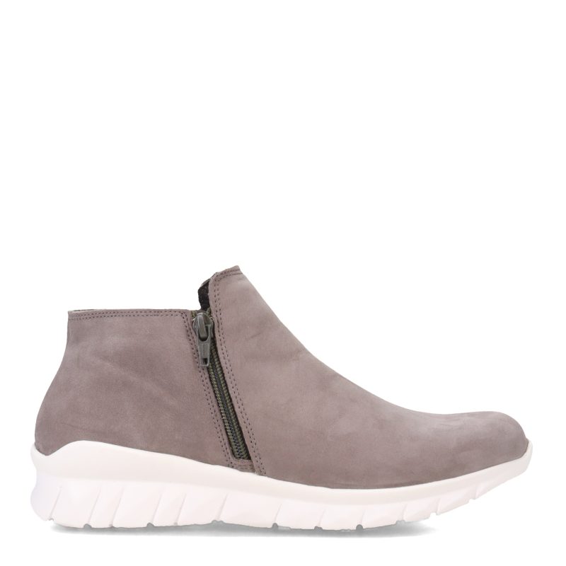 18016 BA8 Grey Nubuck 1