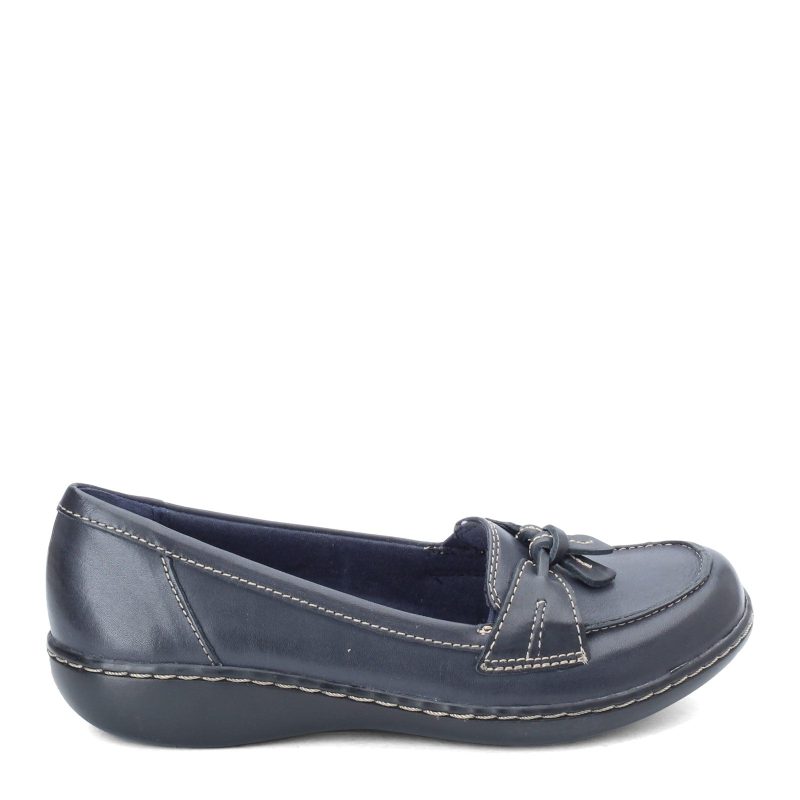 26067332 Womens Clarks Ashland Bubble Loafer Navy 1