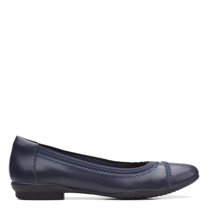 26165470 Womens Clarks Navy 1