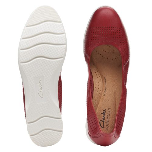 26166716 Womens Clarks Jenette Ease Flat Red Bean 5