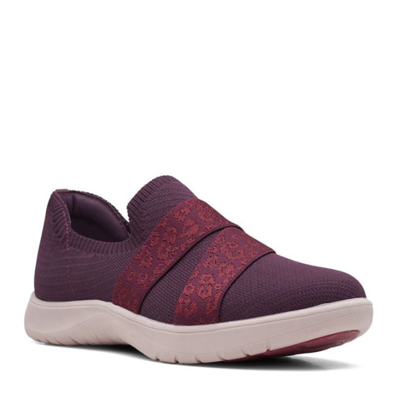 26168964 Womens Clarks Adella Stride Slip On Burgundy