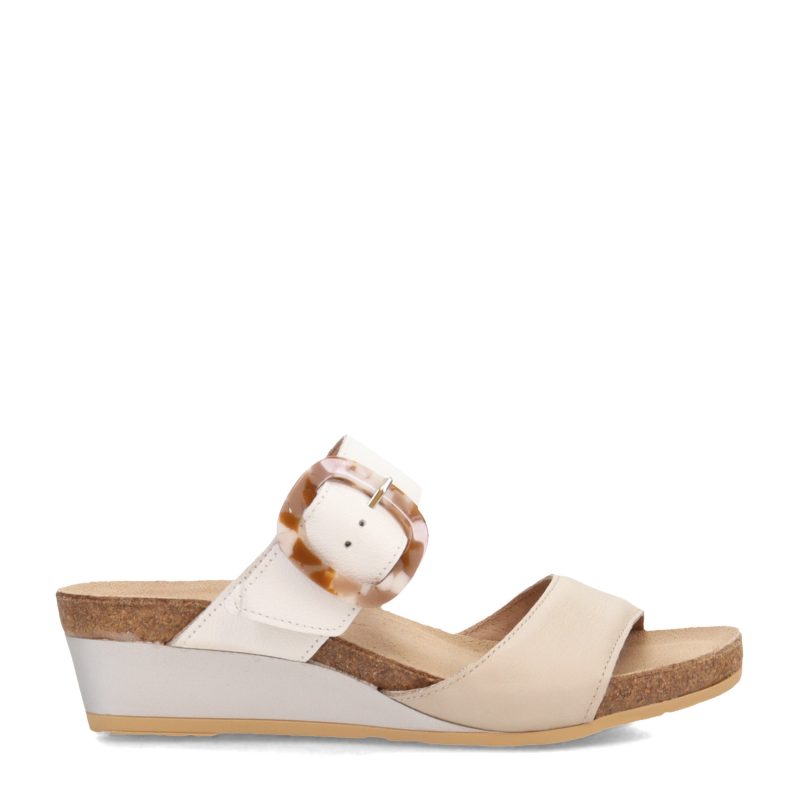 5054 WGX Womens Naot Ivory 1