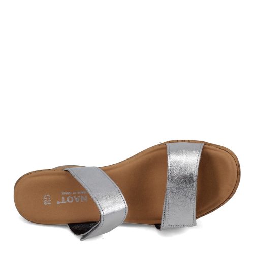 87003 Ba9 Womens Naot Caveran Sandal Silver 5