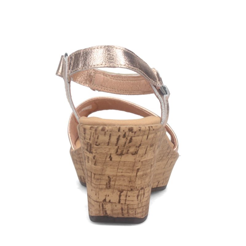 87110 C65 Womens Naot Pier Sandal Rose Gold 4