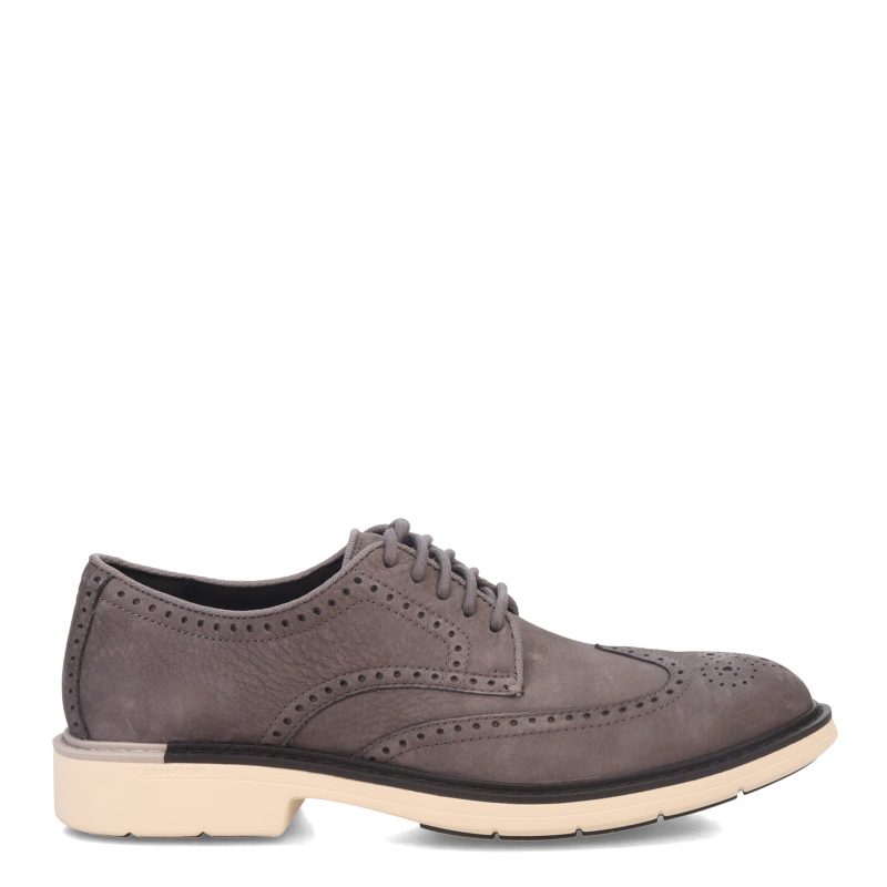 C37687 Mens Cole Haan Go To Wingtip Oxford Tornado 1