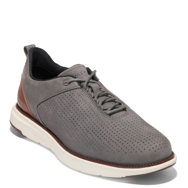 C37747 Tornado Nubuck Woodbury Ivory