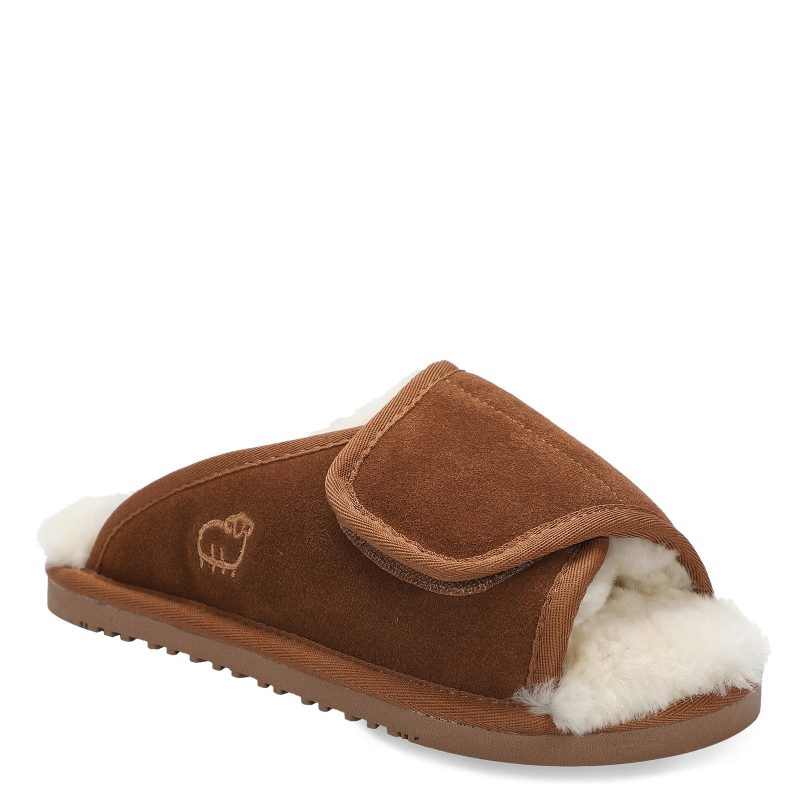 CM2338WD CNT Mens Lamo Apma Slide Wrap Slipper Wide Width Chestnut