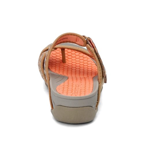 Denni Auburn Womens Baretraps Denni Sandal Auburn 4