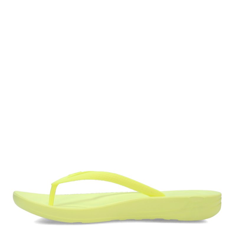 E54 A26 Womens Fitflop Yellow 3