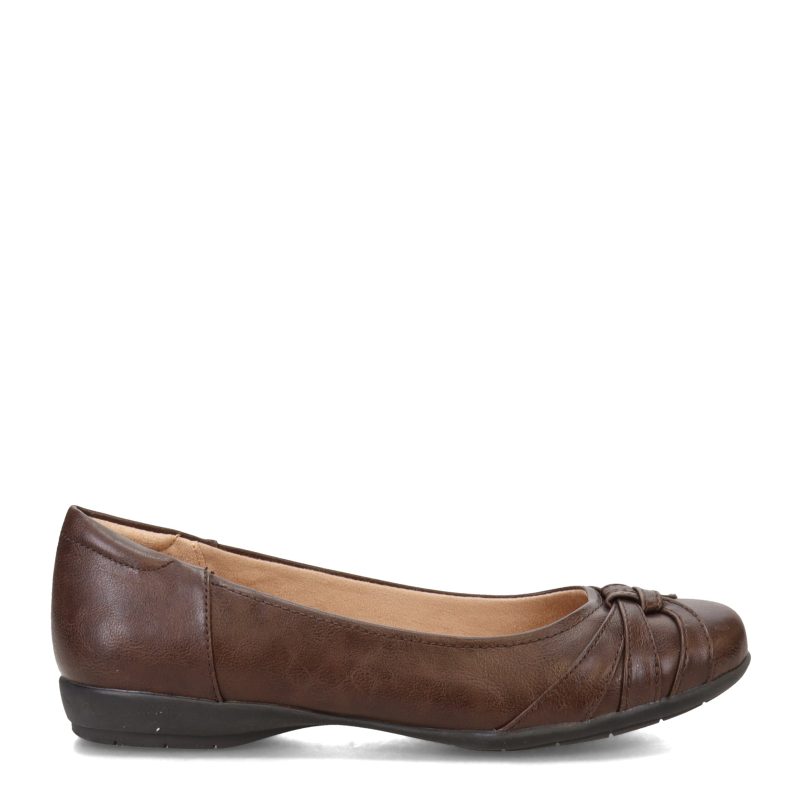 F8433S0201 Womens Natural Soul Gift Flat Brown 1