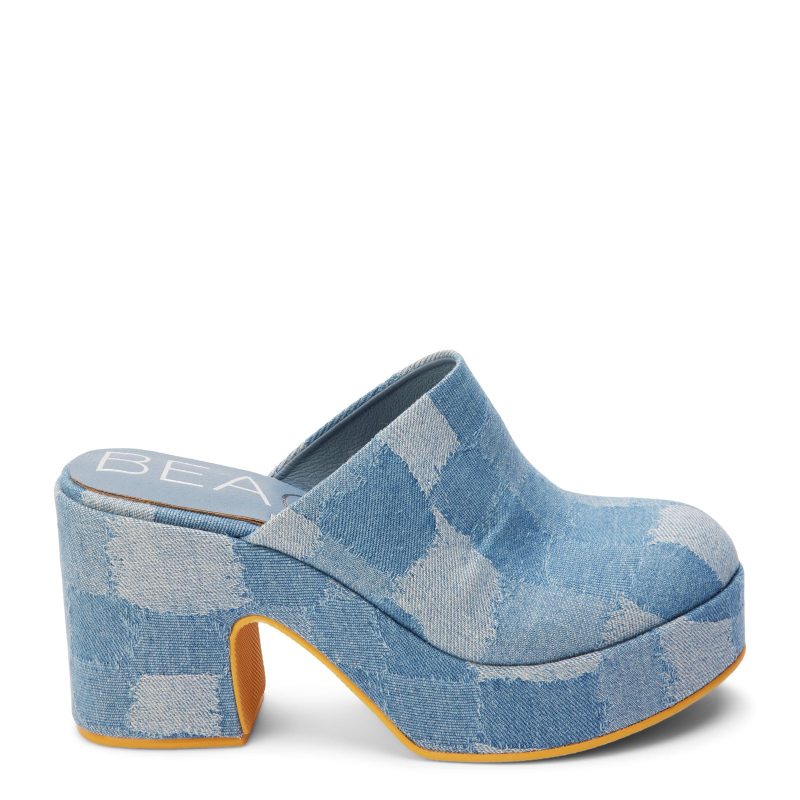 JAYDE BLUEDE Womens Beach By Matisse Jayde Clog Blue Denim Colored 1