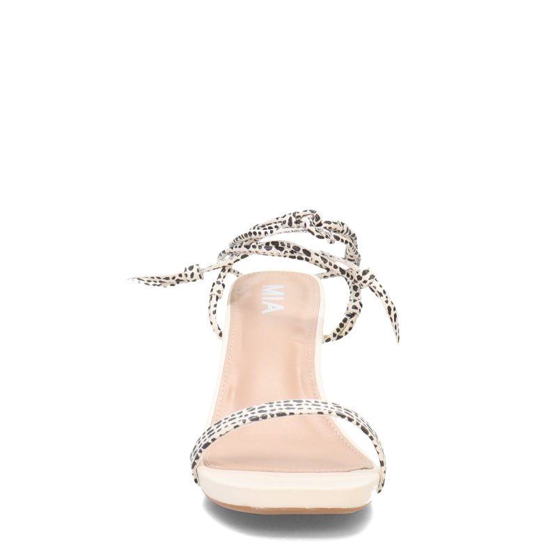 QI00335 OFFWHIT Womens Mia Muna Sandal Off White 2