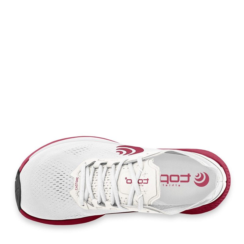 W045 Ws Womens Topo Cyclone Running Shoe White Sangria 5