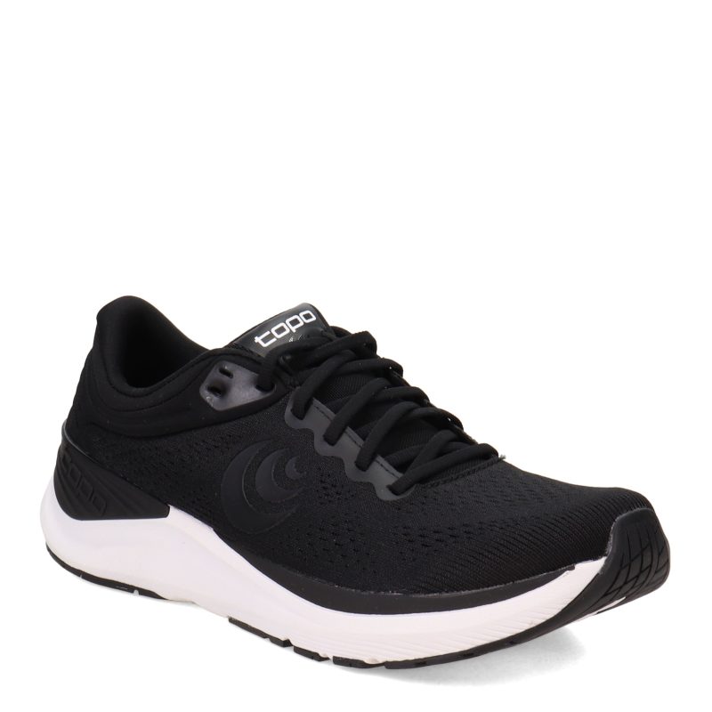 W056 BW Womens Topo Ultrafly 4 Running Shoe Black White